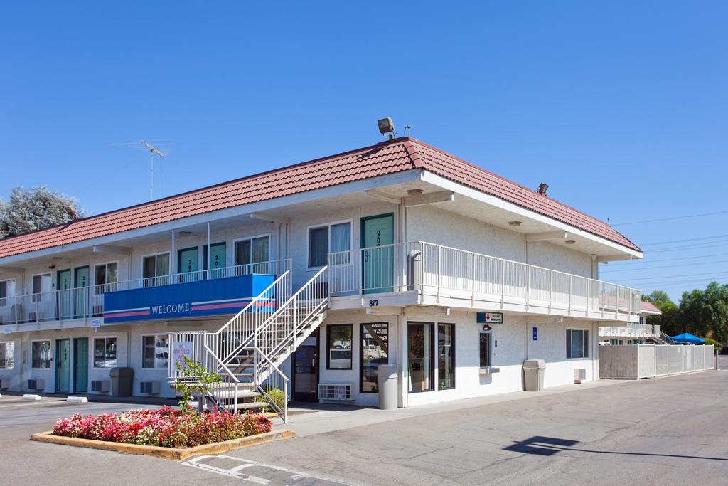 Motel 6-Stockton, Ca - Charter Way West Buitenkant foto